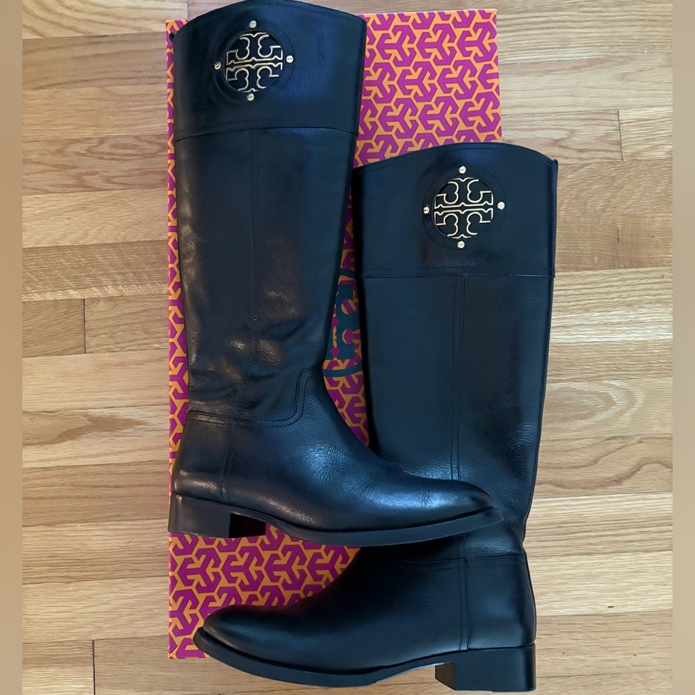 Like New Tory Burch Kieran Black Riding Boots with gold logo - Size 7.5